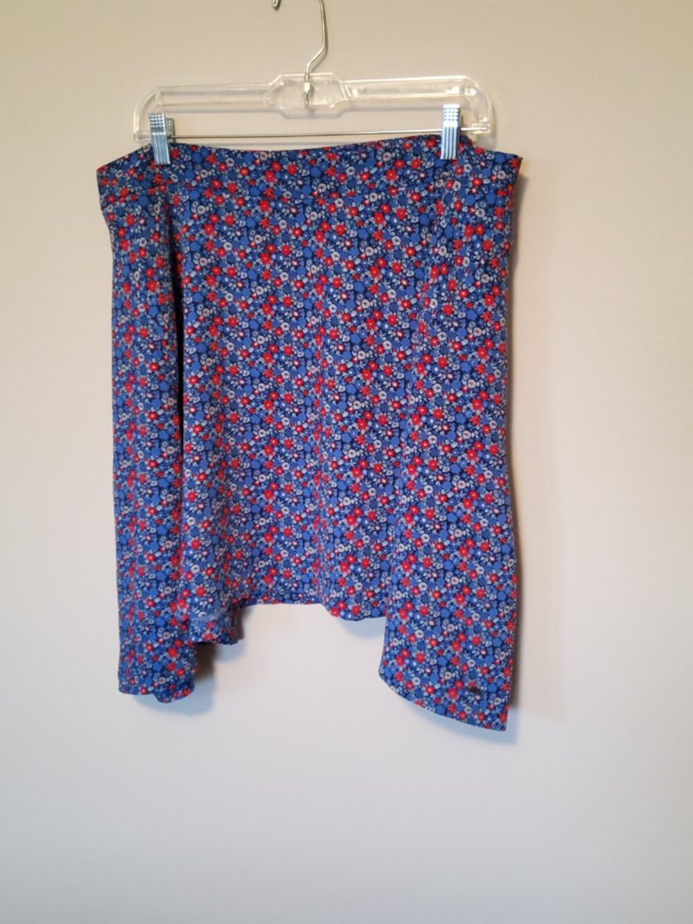 Tommy Hilfiger sporty floral skirt Size 14